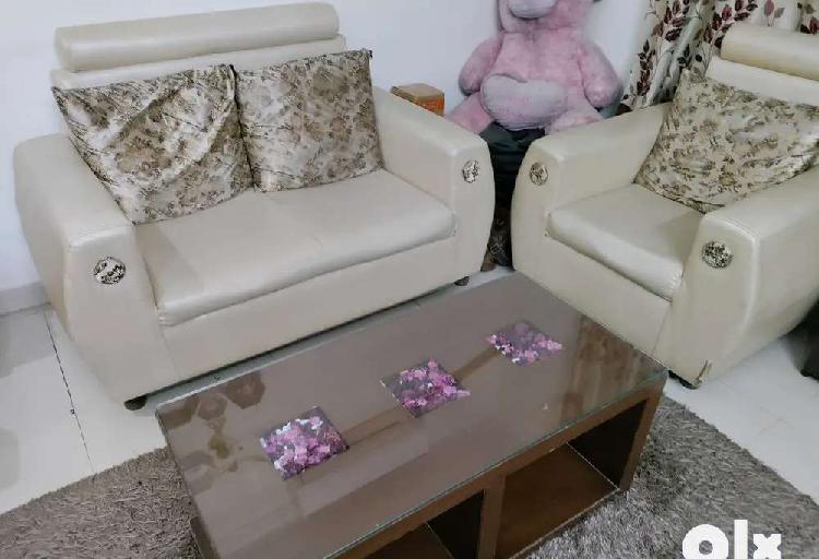 Sofa set 6 seater (3+2+1) &amp; centre table at 30000